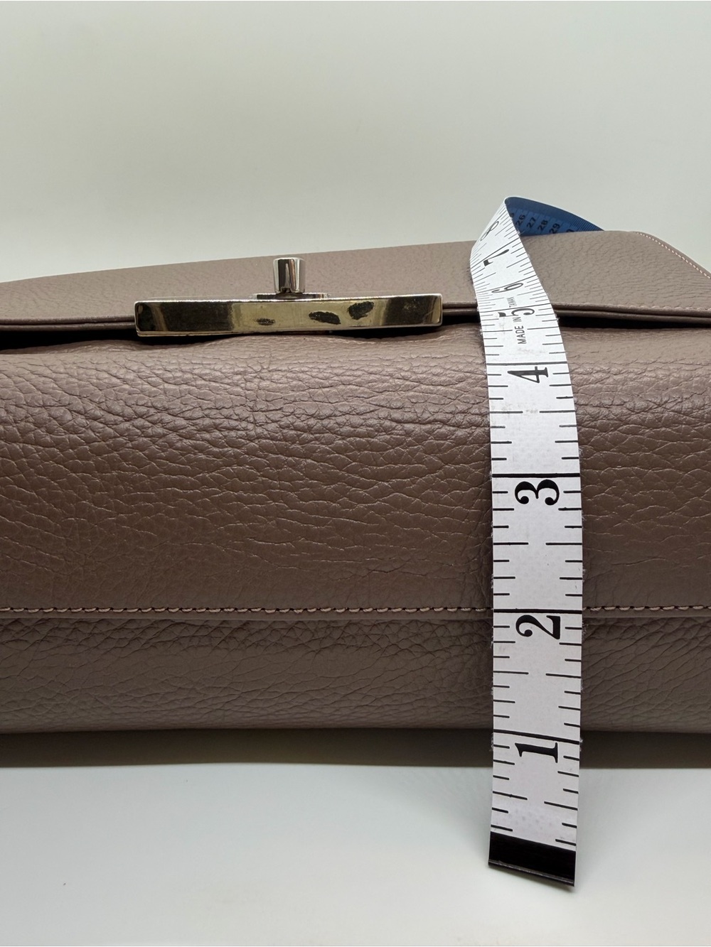 Cuyana Flap Crossbody Bag, Genuine Leather - Picture 15 of 16